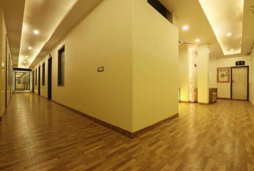 Hotel Plazzo New Delhi Exterior photo